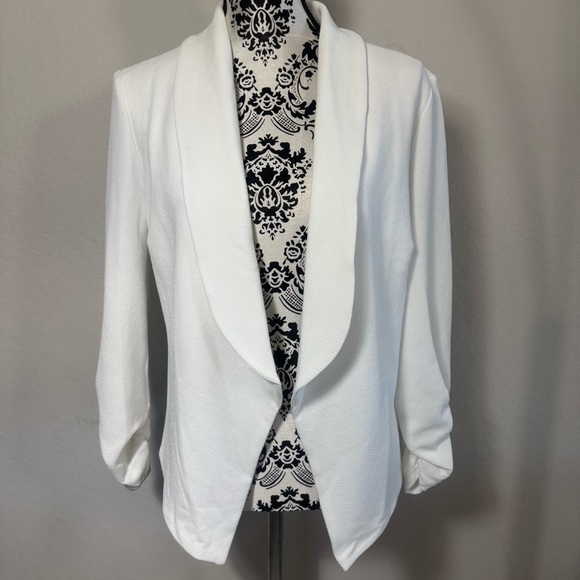 Jackets & Blazers - Women's Open Front Light Jacket Size L large NWT Short white